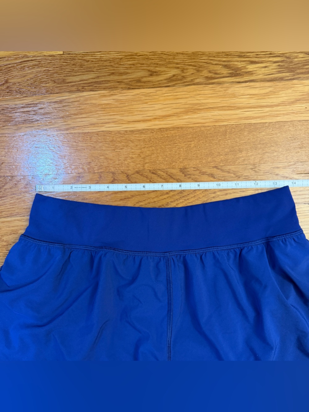 CRZ Yoga 3" Inseam Shorts in Vibrant Blue - Size Large (12) - Picture 3 of 6